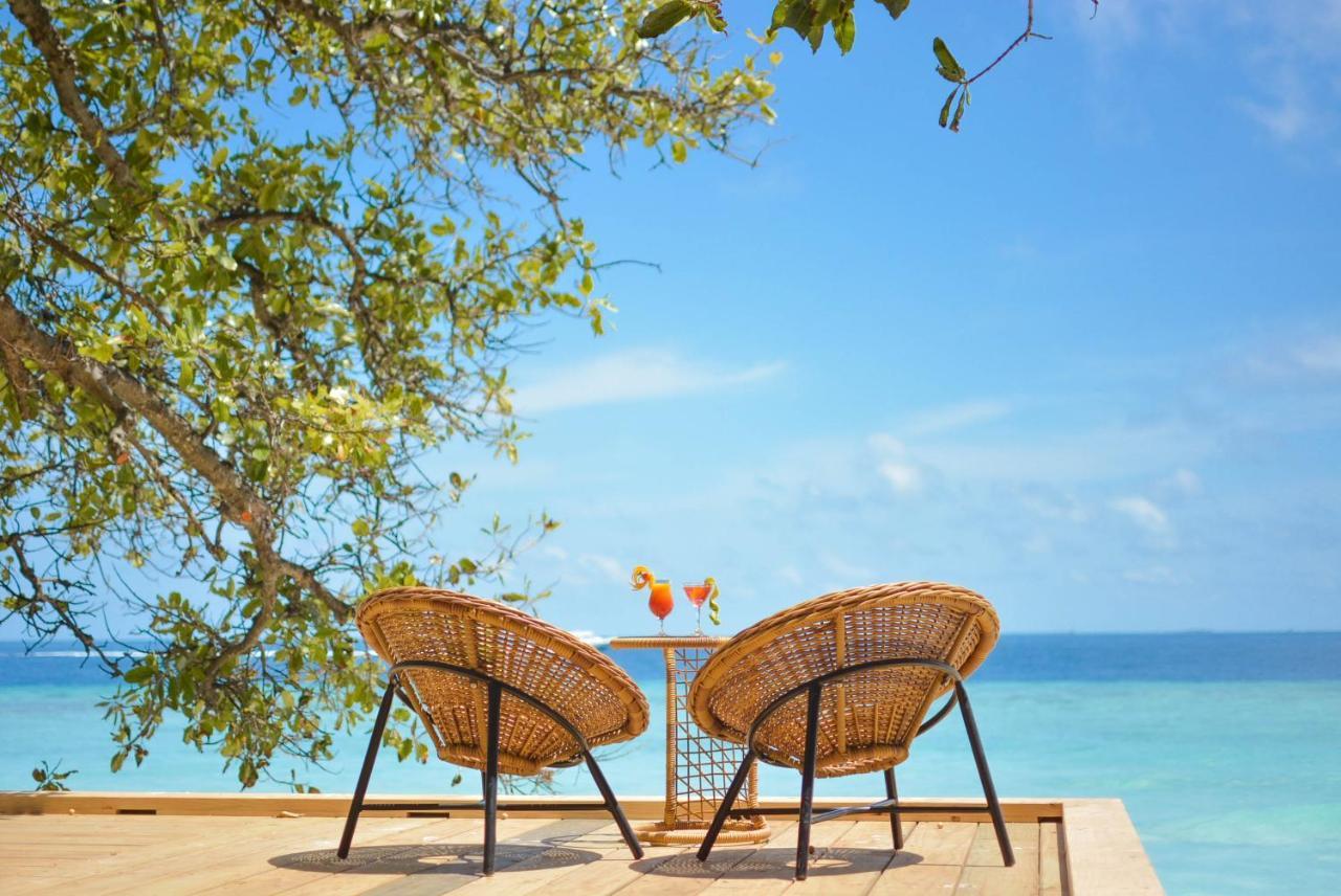 Malahini Kuda Bandos Resort Hulhumale Ngoại thất bức ảnh View from the beach