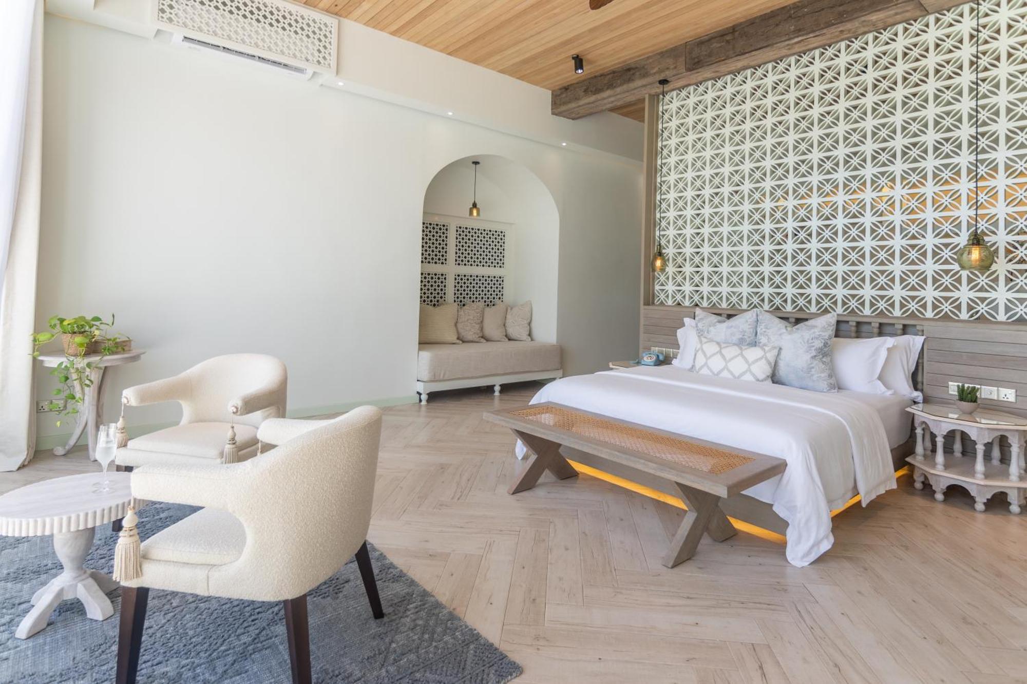 Malahini Kuda Bandos Resort Hulhumale Ngoại thất bức ảnh A bedroom at the hotel