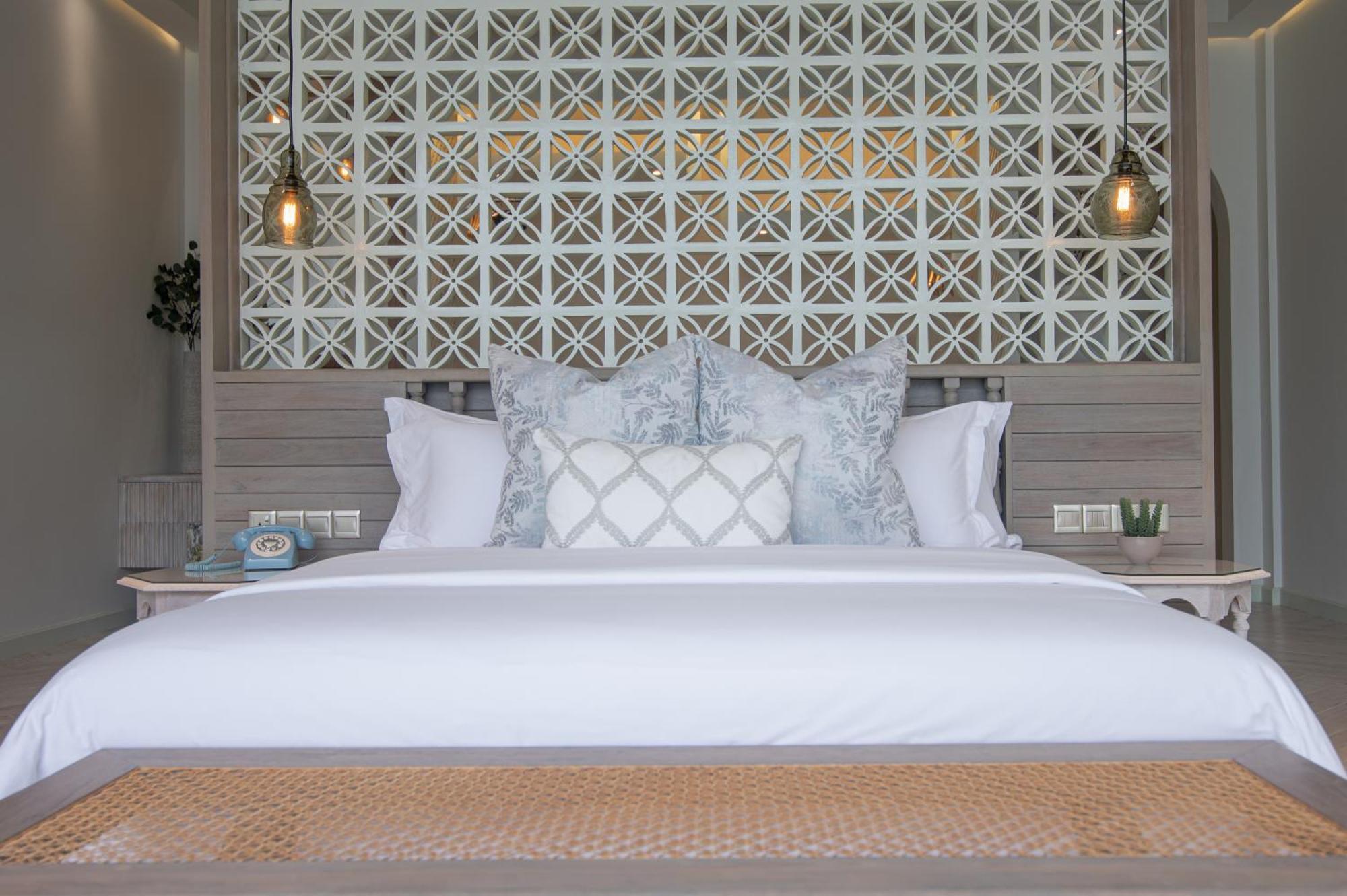 Malahini Kuda Bandos Resort Hulhumale Ngoại thất bức ảnh A bedroom at the resort