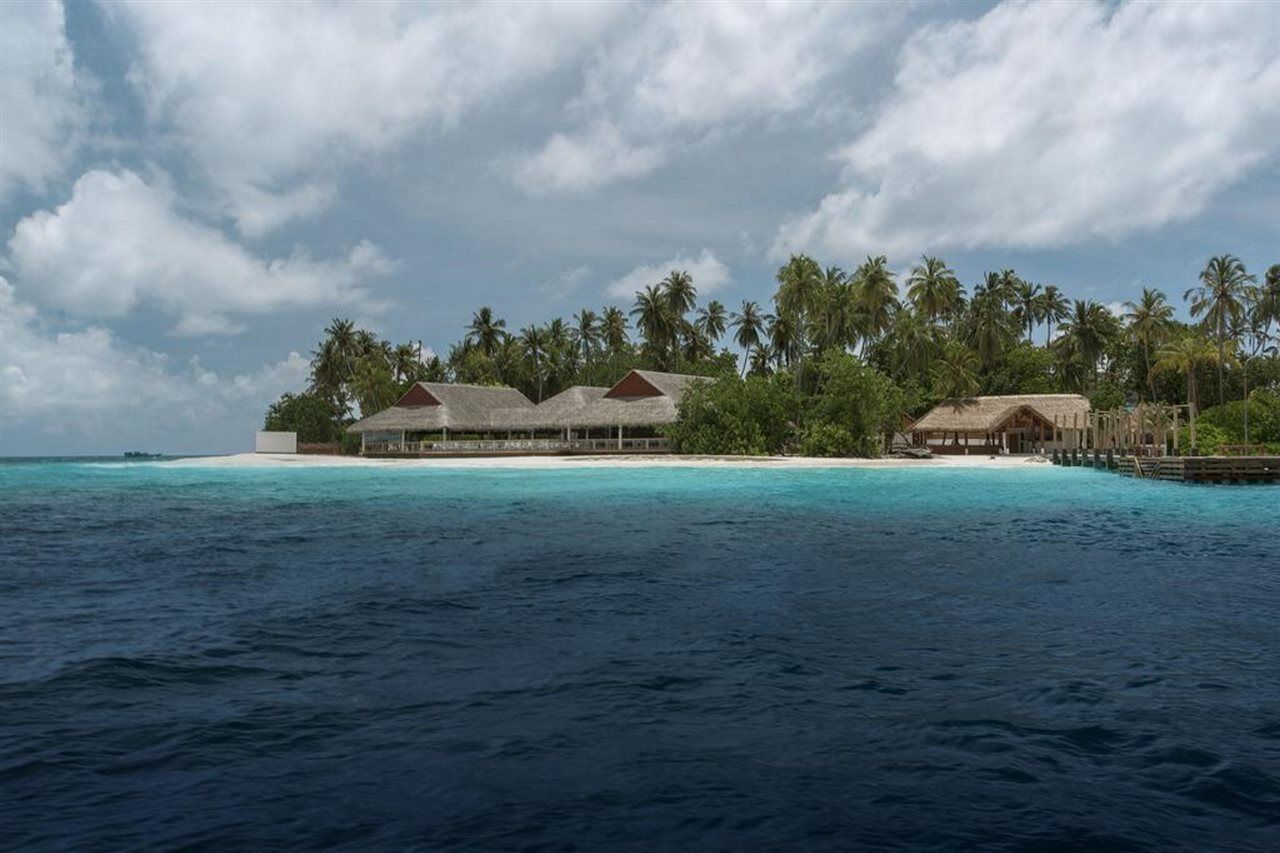 Malahini Kuda Bandos Resort Hulhumale Ngoại thất bức ảnh The resort island of Angsana Velavaru